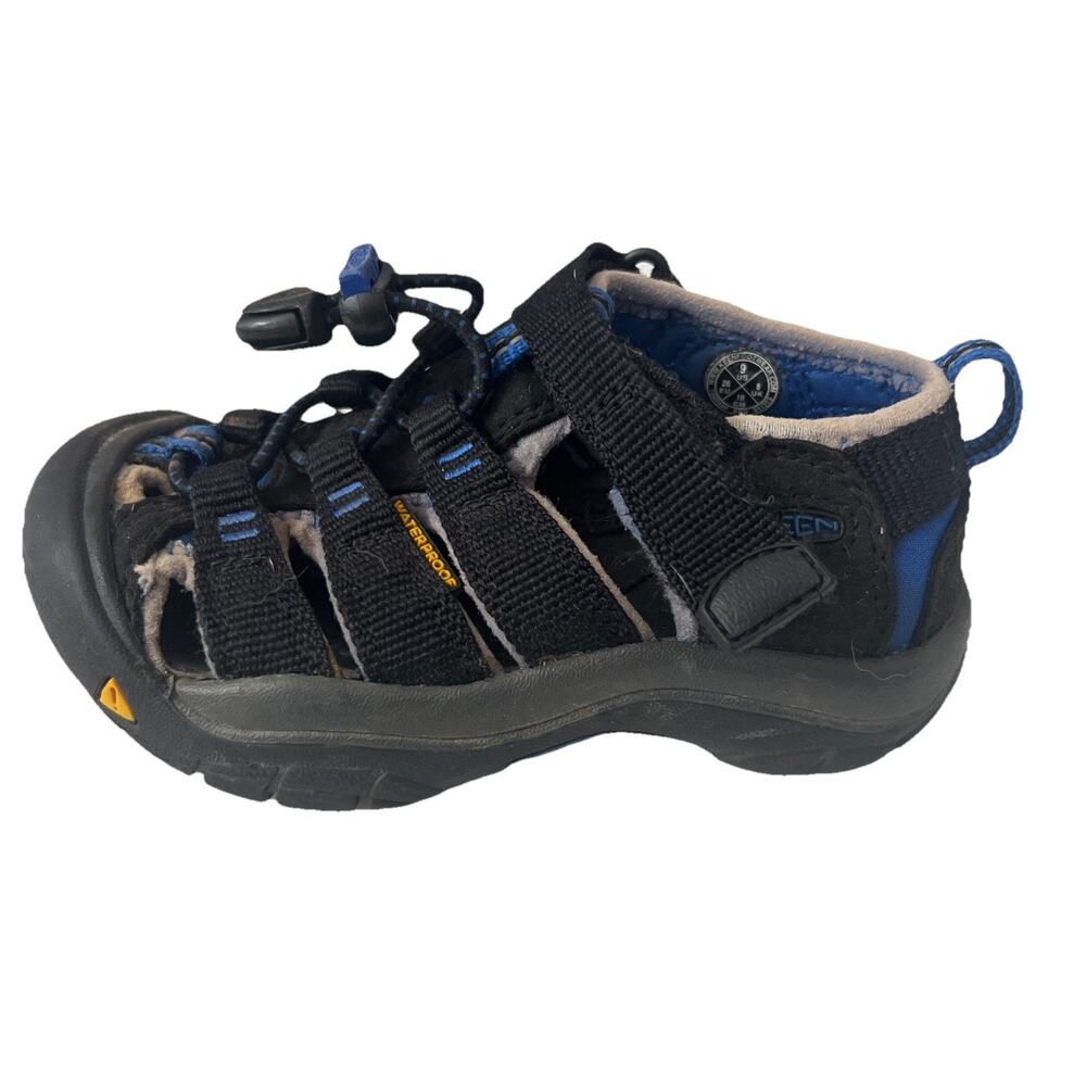 Keen Newport H2 Youth Size 9 Black Blue Hiking Waterproof Strap Water Sandals